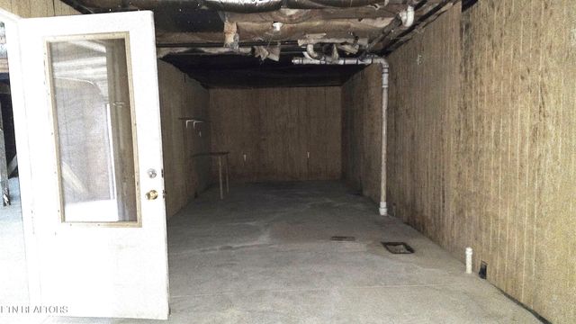 112 Redmon Rd, Wartburg, TN 37887