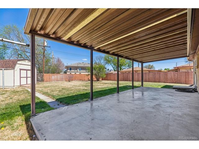 5755 Dover St, Arvada, CO 80002