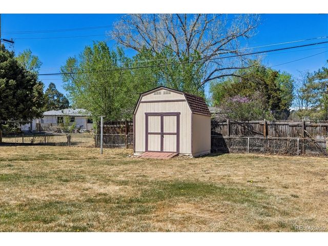 5755 Dover St, Arvada, CO 80002