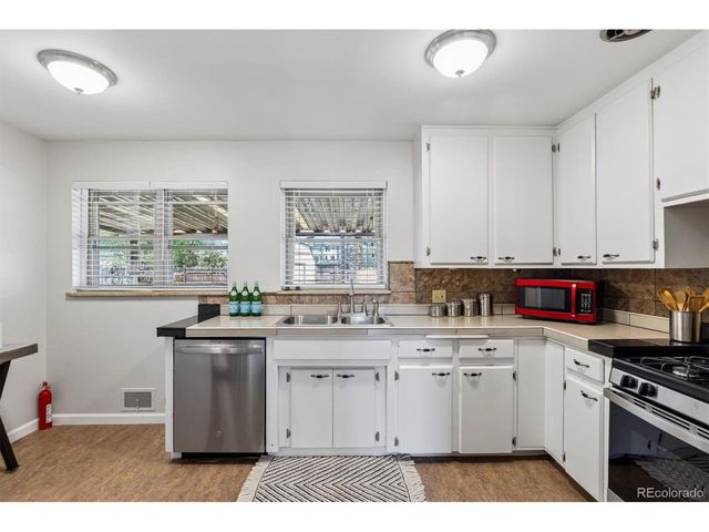 5755 Dover St, Arvada, CO 80002