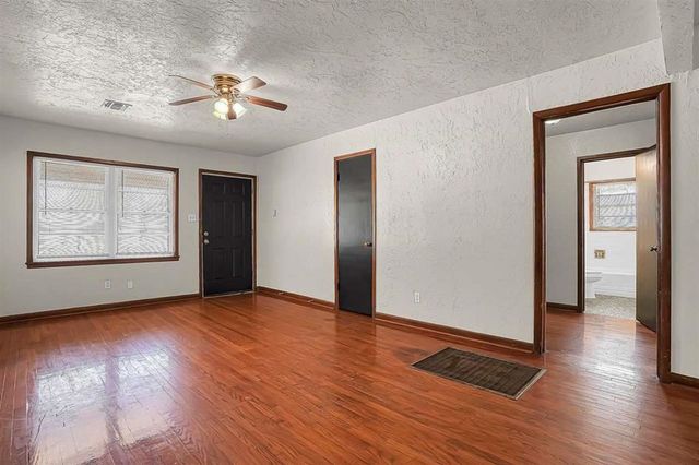 606 NW Columbia Ave, Lawton, OK 73507