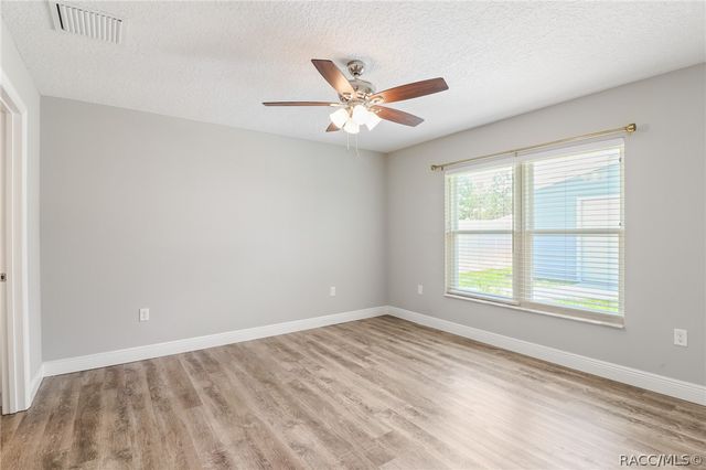 10383 N G Martinelli Boulevard, Dunnellon, FL 34433