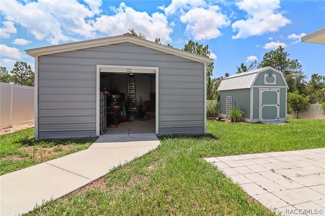 10383 N G Martinelli Boulevard, Dunnellon, FL 34433