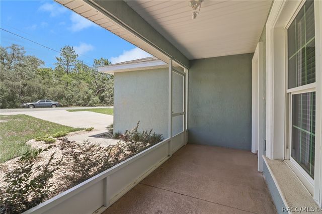 10383 N G Martinelli Boulevard, Dunnellon, FL 34433