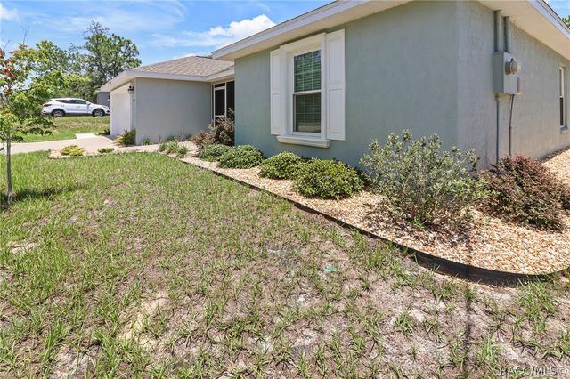 10383 N G Martinelli Boulevard, Dunnellon, FL 34433