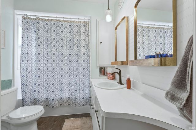 404 W Oakdale Drive, Fort Wayne, IN 46807