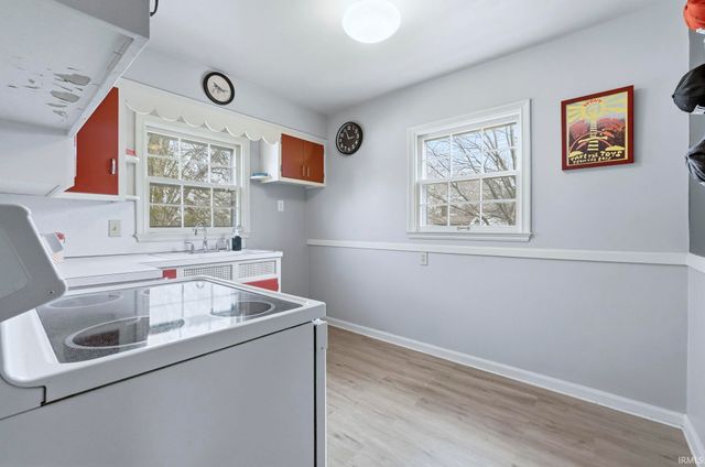 404 W Oakdale Drive, Fort Wayne, IN 46807