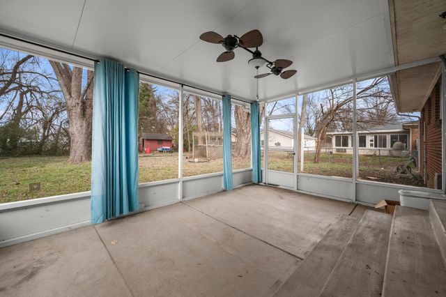 906 Kirkwood Ave, Murfreesboro, TN 37130