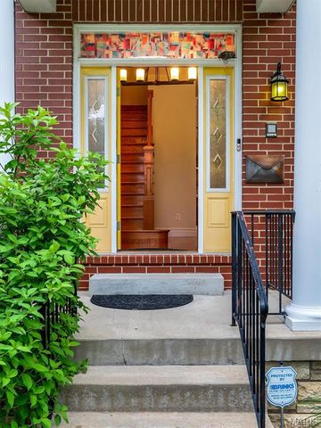 4037 McRee Avenue, St Louis, MO 63110