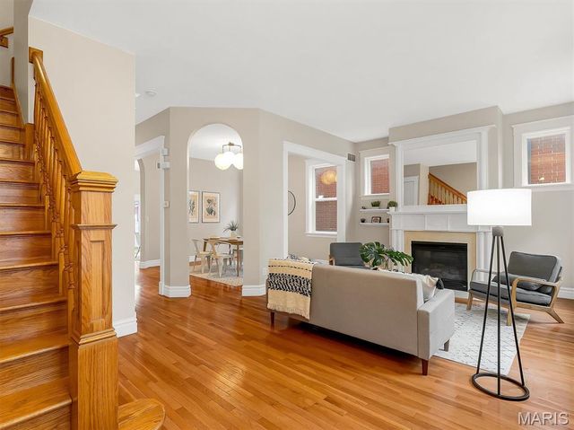 4037 McRee Avenue, St Louis, MO 63110