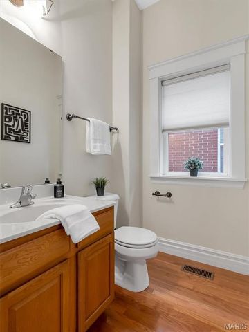 4037 McRee Avenue, St Louis, MO 63110