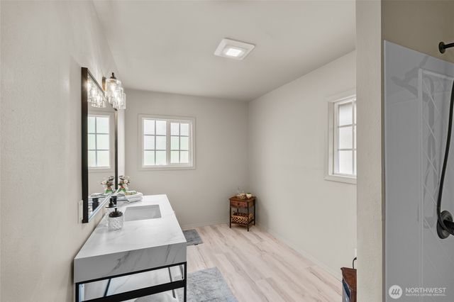 4680 State Route 6, Chehalis, WA 98532