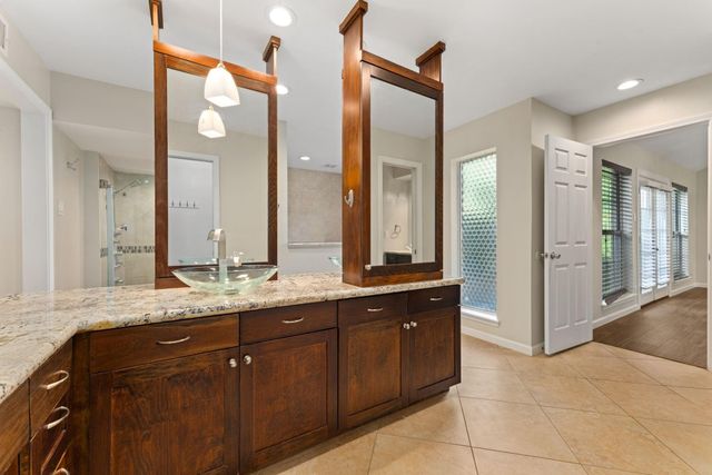 219 Big Hollow Lane, Houston, TX 77042
