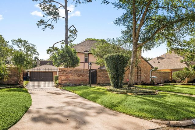 219 Big Hollow Lane, Houston, TX 77042