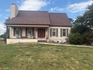123 Valley Oaks Drive, Advance, NC 27006