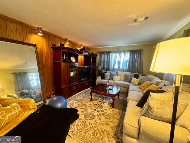 914 Adderton Street, Americus, GA 31719