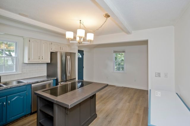 70 Yeoman Avenue, Westfield, MA 01085