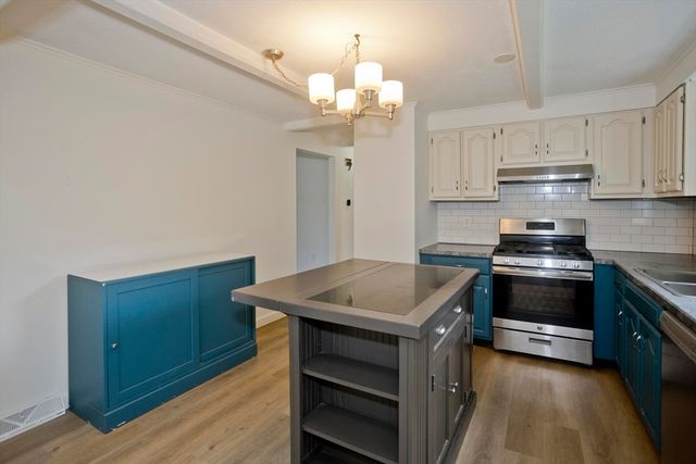 70 Yeoman Avenue, Westfield, MA 01085