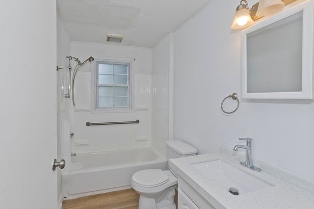 70 Yeoman Avenue, Westfield, MA 01085