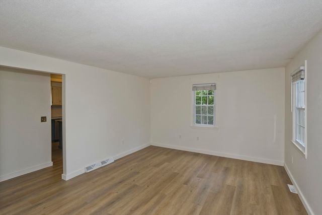 70 Yeoman Avenue, Westfield, MA 01085