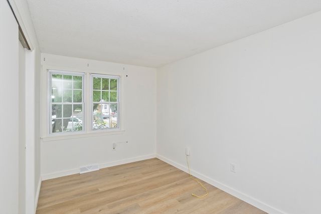 70 Yeoman Avenue, Westfield, MA 01085