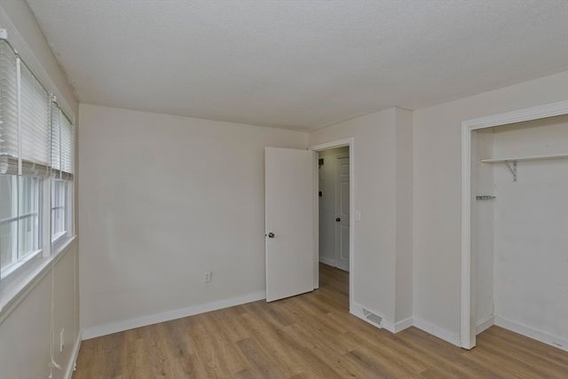 70 Yeoman Avenue, Westfield, MA 01085