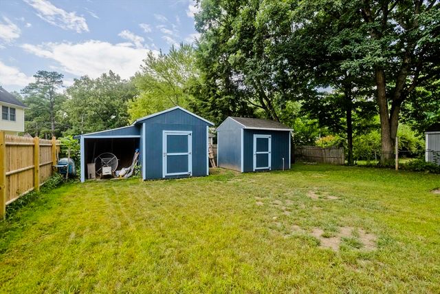 70 Yeoman Avenue, Westfield, MA 01085
