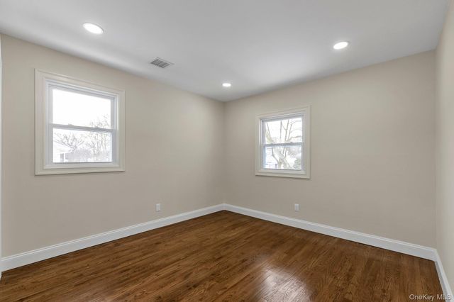 3 Jayne Avenue, Melville, NY 11747