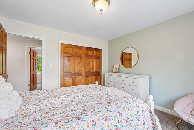 1722 Thrush LANE, Mequon, WI 53092