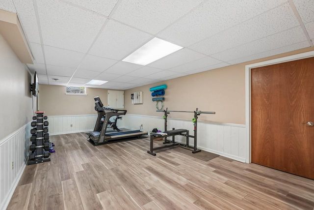 1722 Thrush LANE, Mequon, WI 53092
