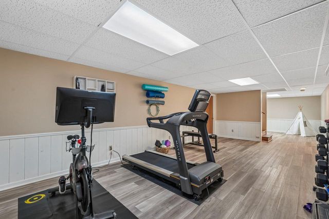 1722 Thrush LANE, Mequon, WI 53092