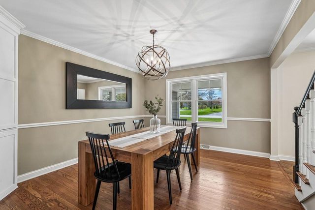 1722 Thrush LANE, Mequon, WI 53092