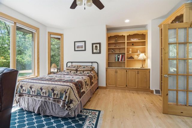 W5596 HIWELA DRIVE, Wild Rose, WI 54984