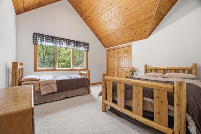 W5596 HIWELA DRIVE, Wild Rose, WI 54984