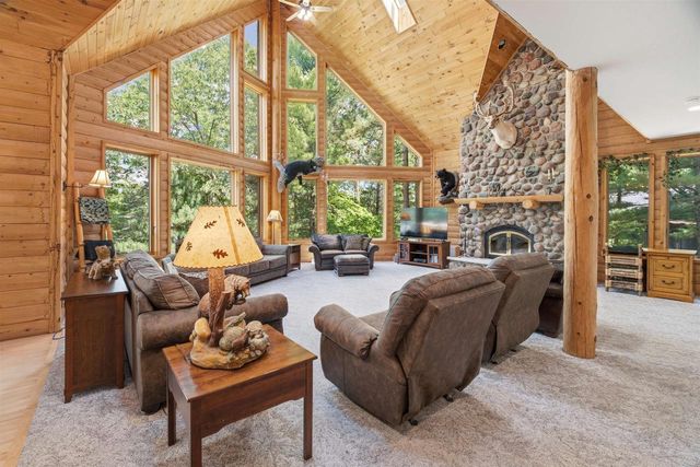 W5596 HIWELA DRIVE, Wild Rose, WI 54984