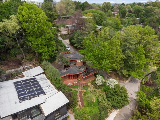 5139 Penton Rd, Squirrel Hill, PA 15213
