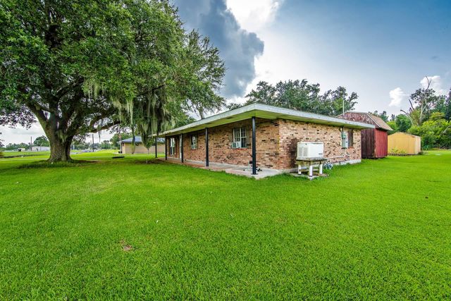 673 Bayou Blue Rd, Houma, LA 70364