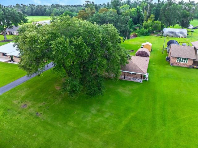 673 Bayou Blue Rd, Houma, LA 70364