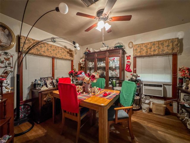 821 Cypress Street, La Marque, TX 77568