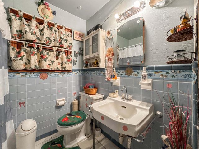 821 Cypress Street, La Marque, TX 77568