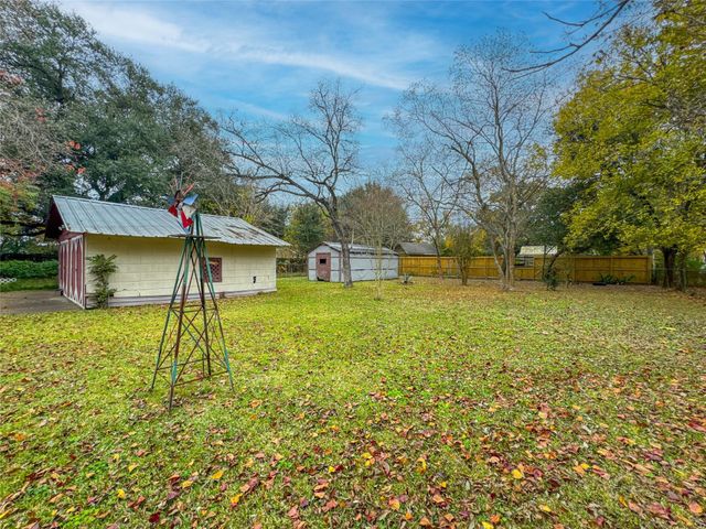 821 Cypress Street, La Marque, TX 77568
