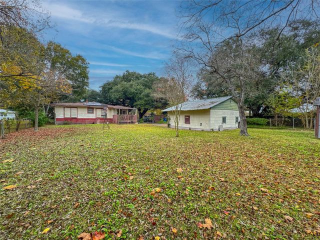 821 Cypress Street, La Marque, TX 77568