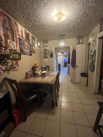 12207 White Cap Lane, Houston, TX 77072