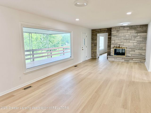 1408 Pepper Hill Drive, Lansing, MI 48917