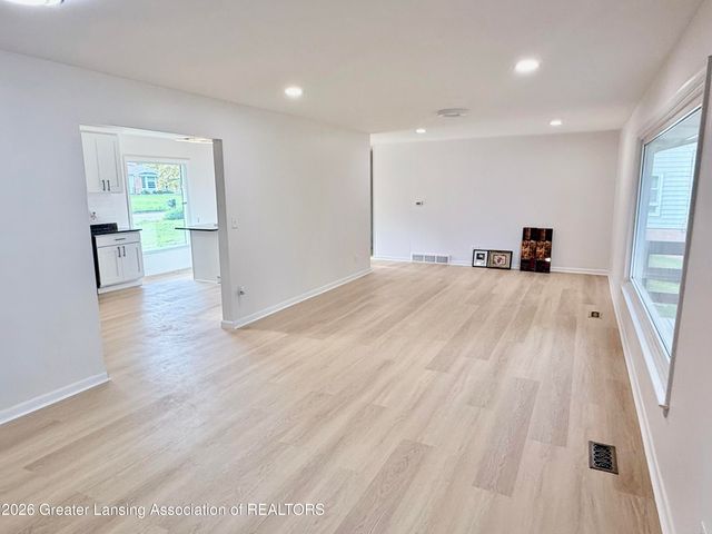 1408 Pepper Hill Drive, Lansing, MI 48917