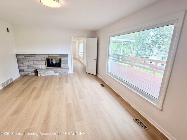 1408 Pepper Hill Drive, Lansing, MI 48917