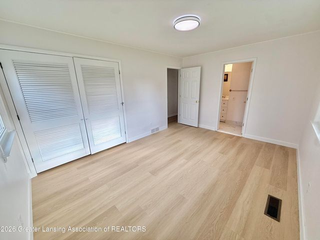 1408 Pepper Hill Drive, Lansing, MI 48917