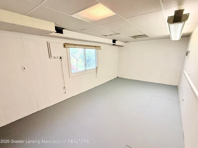 1408 Pepper Hill Drive, Lansing, MI 48917