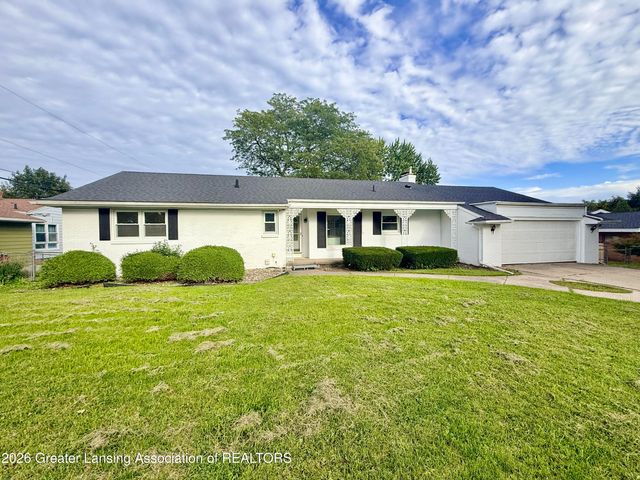 1408 Pepper Hill Drive, Lansing, MI 48917