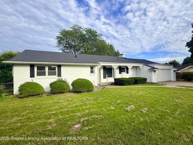1408 Pepper Hill Drive, Lansing, MI 48917